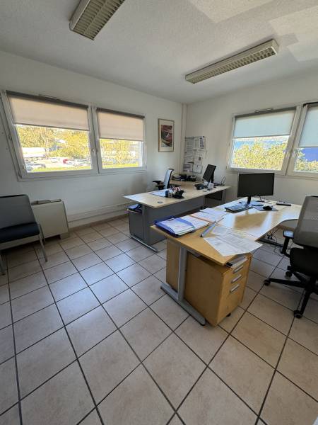 Location bureau individuel dans le centre d’affaire Burofacil à la Valette du Var