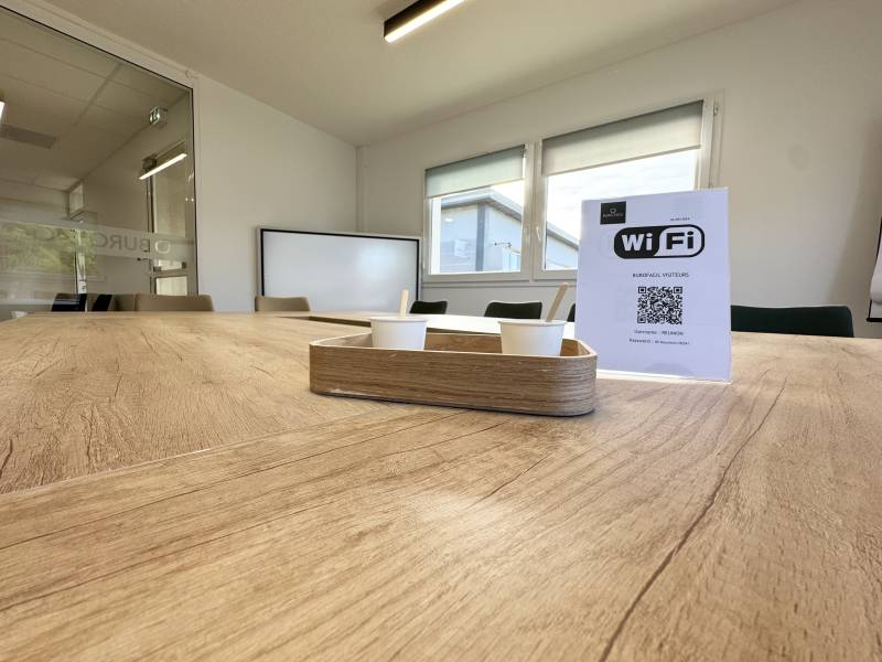 Location d’espace coworking dans votre centre d’affaire Burofacil à la Valette du Var zone Valgora