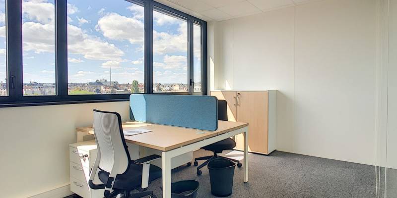 Location de bureaux équipés à La Valette zone Valgora, proche autoroute, parking gratuit, avec secrétariat  